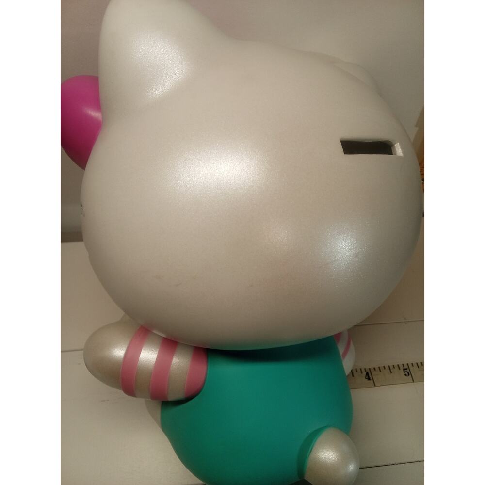 Hello Kitty Coin Bank Hard Plastic 2019 NO PLUG - Picture 10 of 10